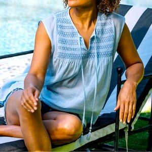 NWT: Daniel Rainn: Valeria Smocked Sleeveless Tank: Sz.XS